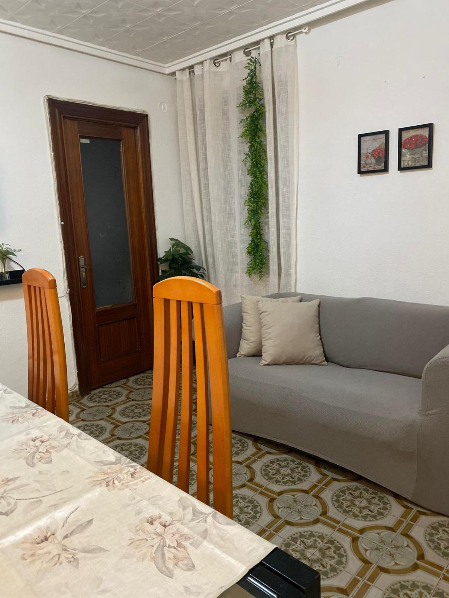 Valencia Well Located Shared Apartment Exterior photo